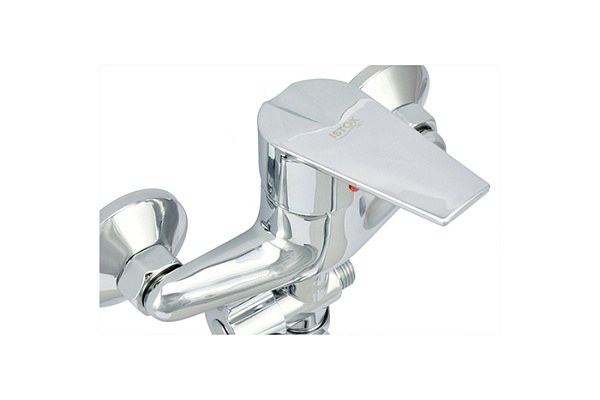 Смеситель для ванны Istok life одноручный, карт. 40мм. S-излив 30см. 0402.412