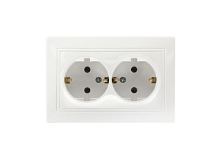 Розетка SMARTBUY Венера двойная с заземлением 16А белая, керамика  (SBE-01w-16-S2-Z-c) ( 537)