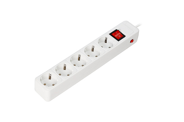 Сетевой фильтр 16А, 3500 Вт, 5 гн, 1,8м. без з/ш, с з/к, ПВС 3x1.0 мм², белый (SBSP-5-18-W)(278)