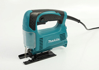 Лобзик МАКIТА  4326 (маят,450Вт, 3100об/м,65мм,1,8кг)