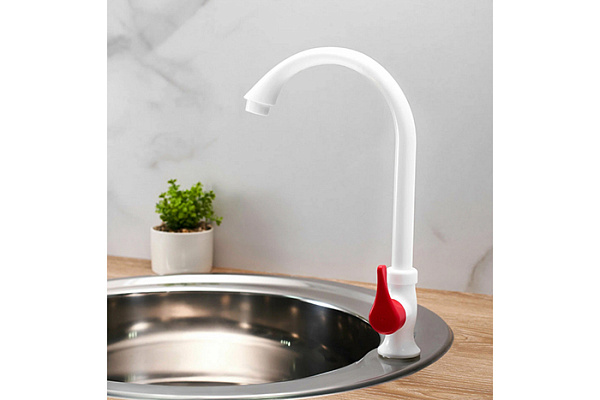 Смеситель для кухни Istok life (Излив-монолитный, кран-букса, пластиковый) 0402.327