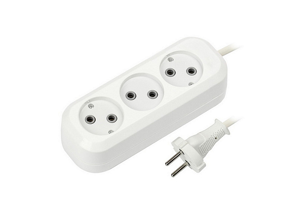 Удлинитель SmartBuy, 3 гн. 1,5м. 10А/2,2кВт без заземления ПВС 2х1,0 (SBE-10-3-1,5-N)/50(4719)