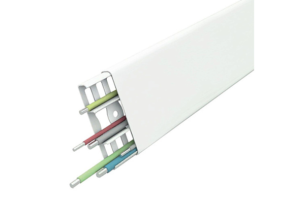 Наличник Деконика Белый глянцевый (70мм х 2,2м) 001-0