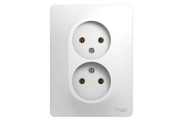 Розетка GLOSSA двойная без заземления в сборе белая (GSL000120) (764)