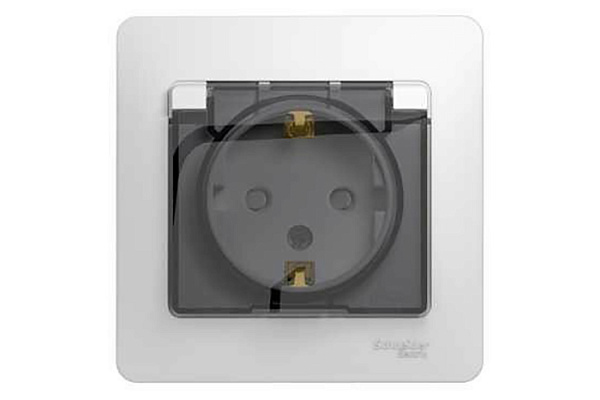 Розетка GLOSSA с/з со шторками с крышкой белая в сборе IP44 (GSL000148) (757)