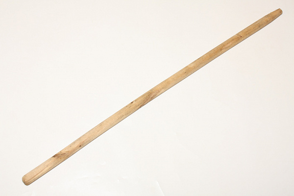 Черенок для эимних лопат, деревянный высший сорт (d=32мм, h=1,2м)