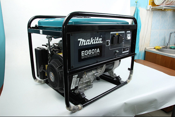 Шпатлевка ЛАКРА (3,0) масляно- клеевая