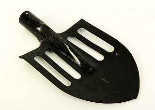 Лопата штыковая XS506-6 рельсовая сталь остроконечная с пазами, черная (без черенка) (12)