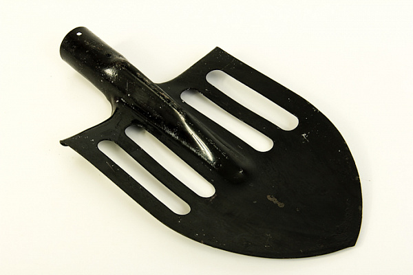 Лопата штыковая XS506-6 рельсовая сталь остроконечная с пазами, черная (без черенка) (10)